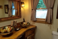 Sunset Hollow Vacation Rental Mast Bath